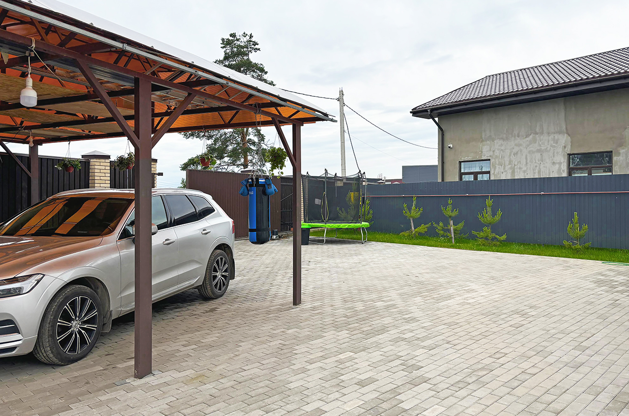 Дом 139,3 м² на участке 9,1 сот.